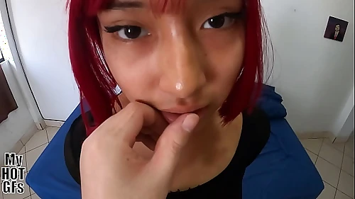 Jovencita pelirroja de 18 a&ntilde;itos folla como una diosa!